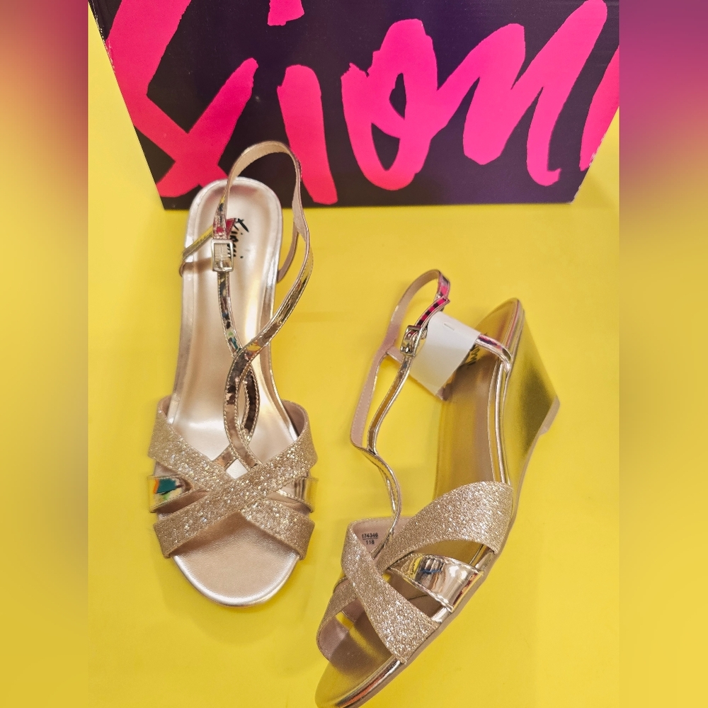 Payless Gold Glitter Heels